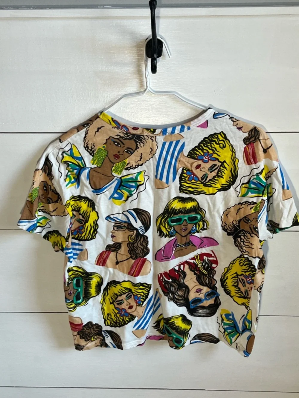 Zara Ladies Illustrated Crop Tee - Picture 3 of 4